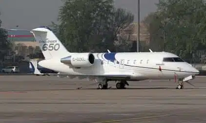 Bombardier Challenger 650 heavy jet