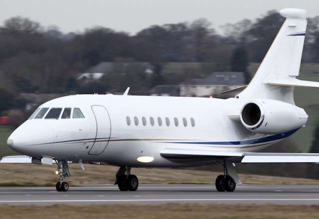 A Dassault Falcon 2000 Business Jet Takes Off | Stratos Jets