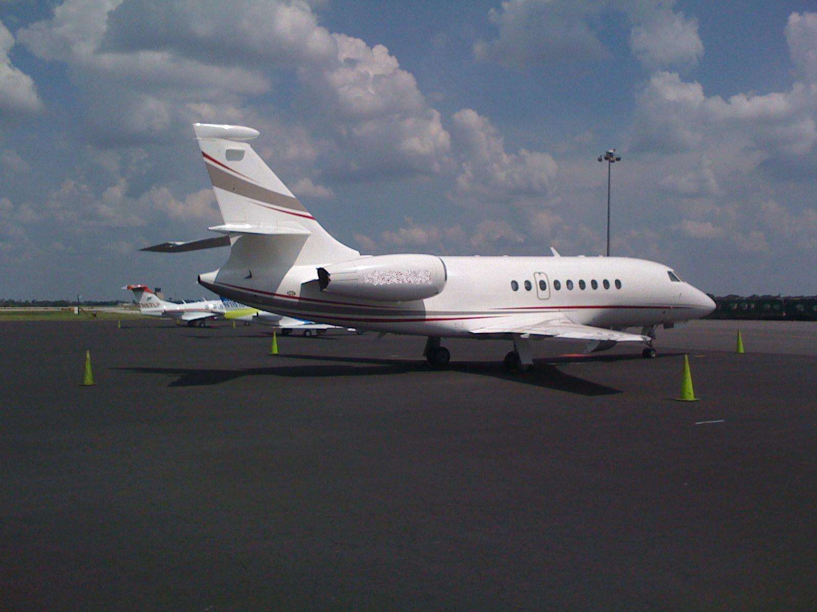 Falcon 2000EX charter flights
