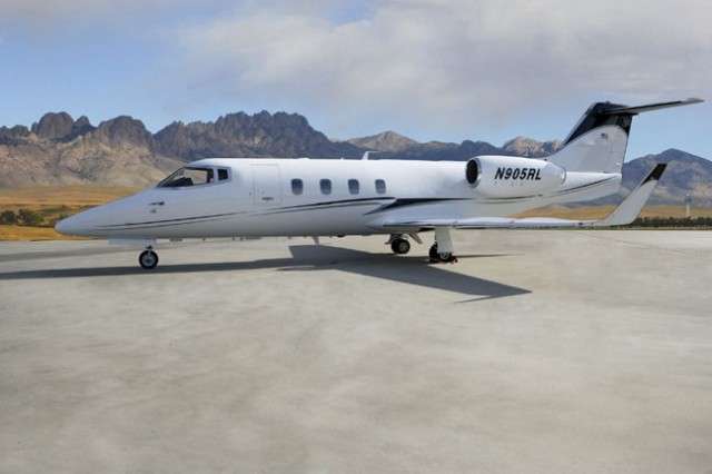 Exterior View of Lear 55 | Stratos Jets
