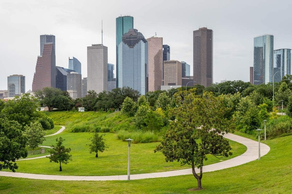 city of houston plus path in green park