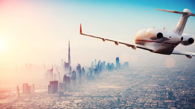 A private jet flying into Dubai